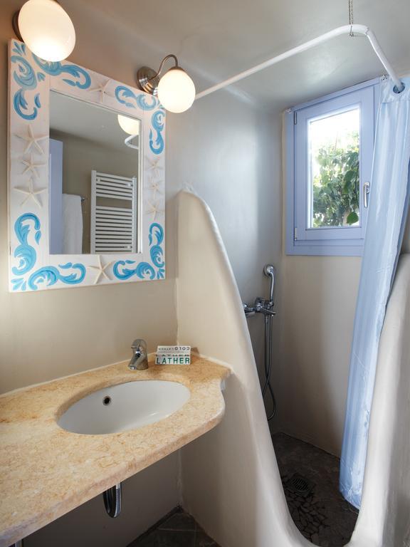 Gt Luxury Suites Ornos  Exteriér fotografie